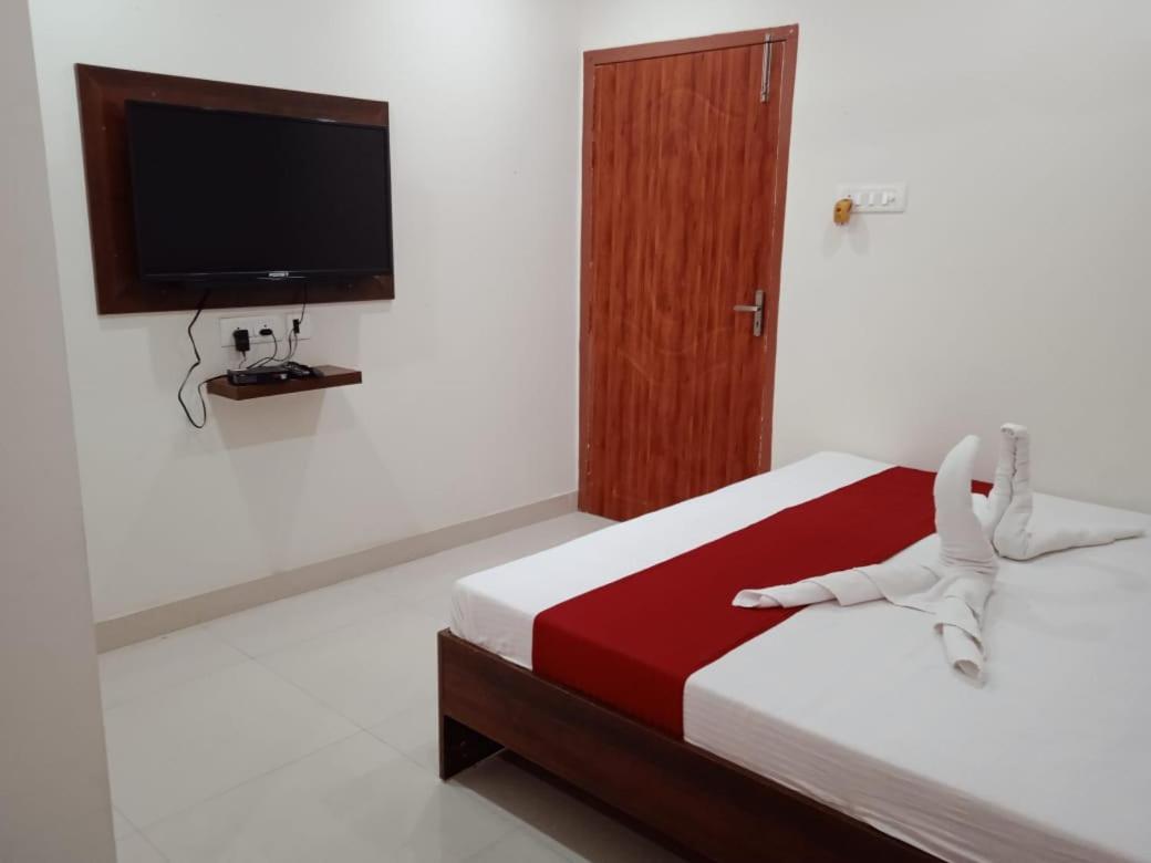 Hotel Haren Grand Guwahati Ngoại thất bức ảnh